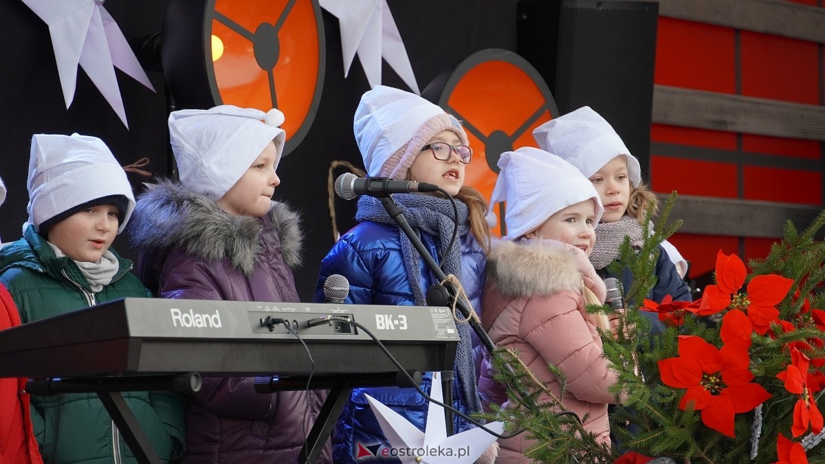 Jarmark Bożonarodzeniowy w Czerwinie [21.12.2024] - zdjęcie #47 - eOstroleka.pl