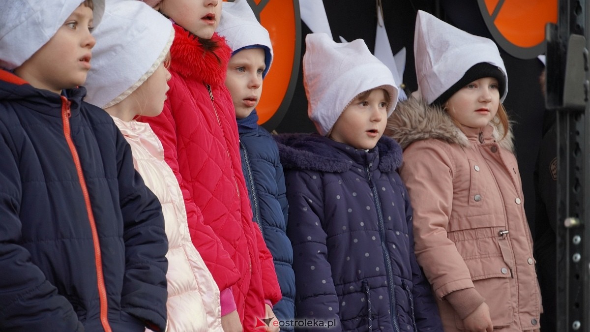 Jarmark Bożonarodzeniowy w Czerwinie [21.12.2024] - zdjęcie #45 - eOstroleka.pl