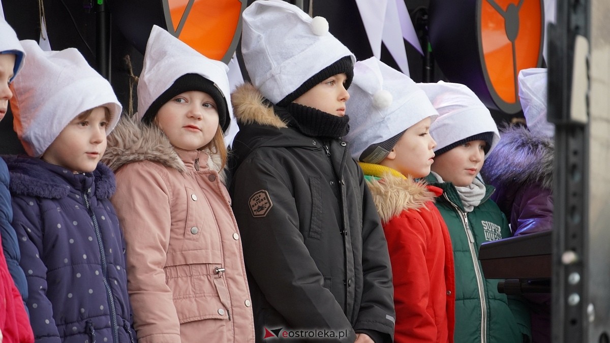 Jarmark Bożonarodzeniowy w Czerwinie [21.12.2024] - zdjęcie #44 - eOstroleka.pl