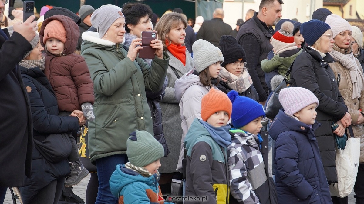 Jarmark Bożonarodzeniowy w Czerwinie [21.12.2024] - zdjęcie #40 - eOstroleka.pl