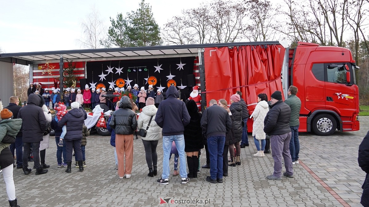 Jarmark Bożonarodzeniowy w Czerwinie [21.12.2024] - zdjęcie #37 - eOstroleka.pl