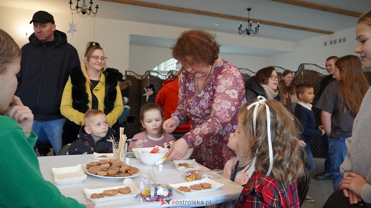 Jarmark Bożonarodzeniowy w Czerwinie [21.12.2024] - zdjęcie #19 - eOstroleka.pl