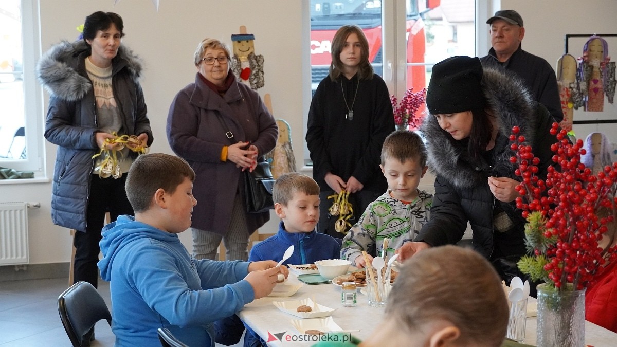 Jarmark Bożonarodzeniowy w Czerwinie [21.12.2024] - zdjęcie #2 - eOstroleka.pl
