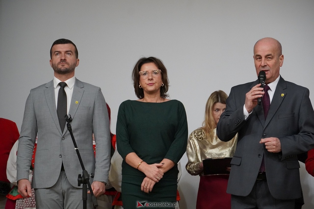 Spotkanie opłatkowe dla mieszkańców gminy Lelis [22.12.2024] - zdjęcie #52 - eOstroleka.pl