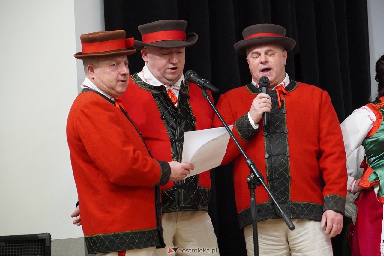 Spotkanie opłatkowe dla mieszkańców gminy Lelis [22.12.2024] - zdjęcie #42 - eOstroleka.pl