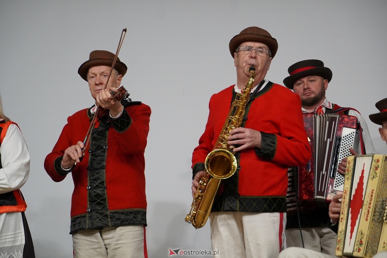 Spotkanie opłatkowe dla mieszkańców gminy Lelis [22.12.2024] - zdjęcie #40 - eOstroleka.pl