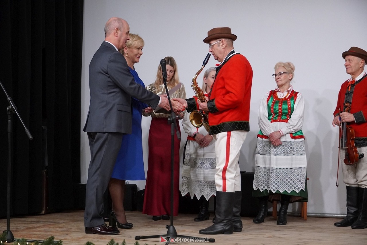 Spotkanie opłatkowe dla mieszkańców gminy Lelis [22.12.2024] - zdjęcie #34 - eOstroleka.pl