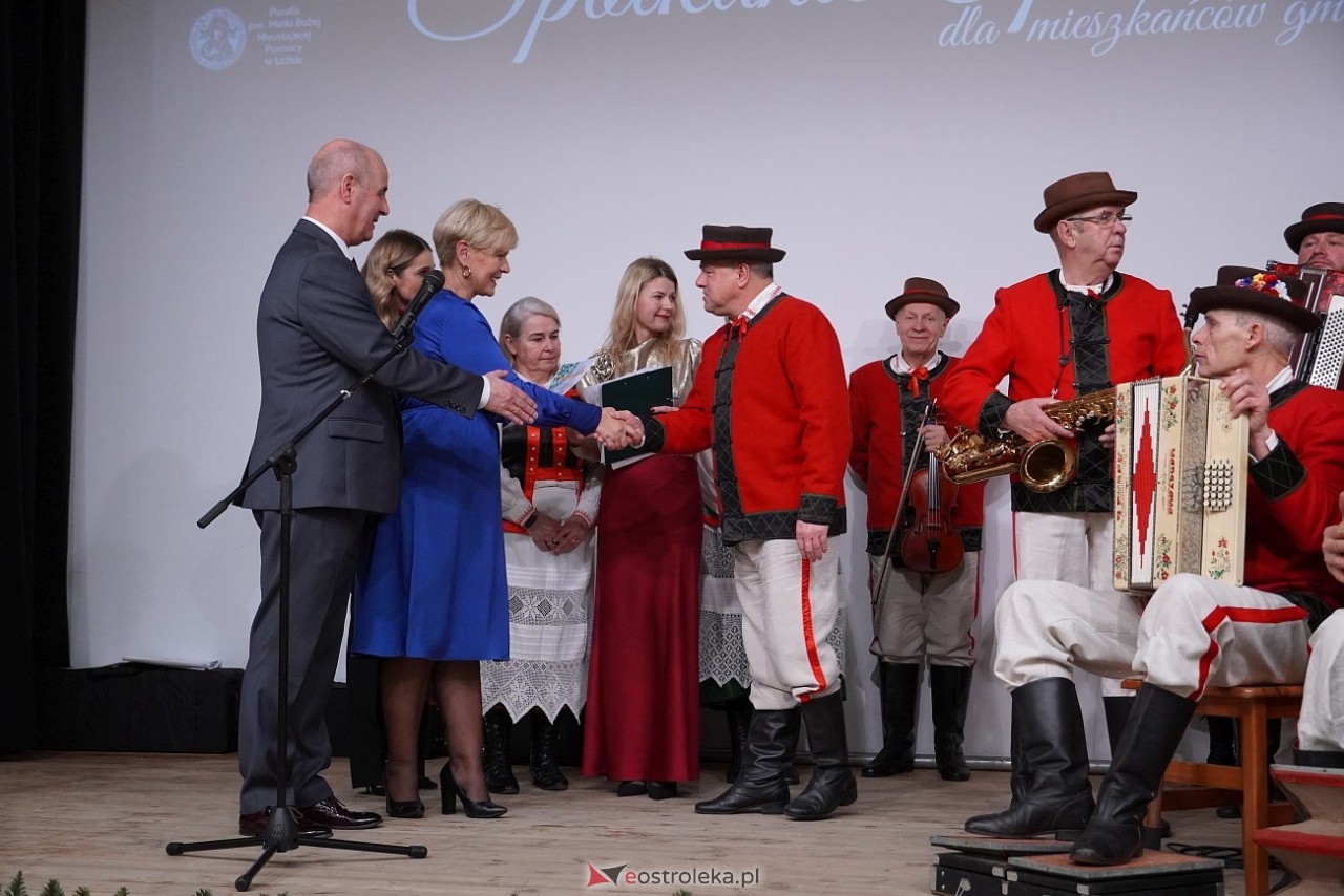 Spotkanie opłatkowe dla mieszkańców gminy Lelis [22.12.2024] - zdjęcie #24 - eOstroleka.pl