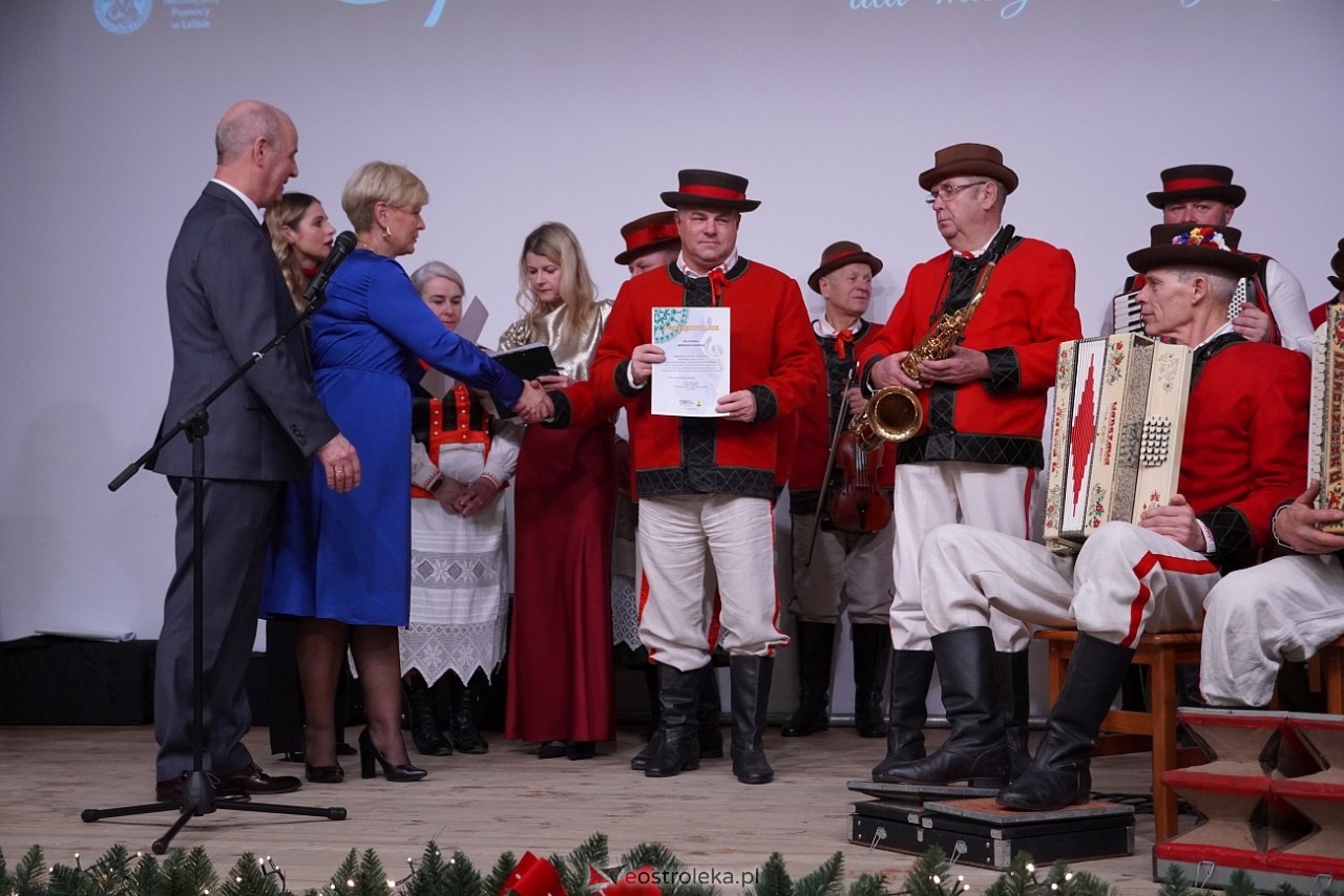 Spotkanie opłatkowe dla mieszkańców gminy Lelis [22.12.2024] - zdjęcie #23 - eOstroleka.pl