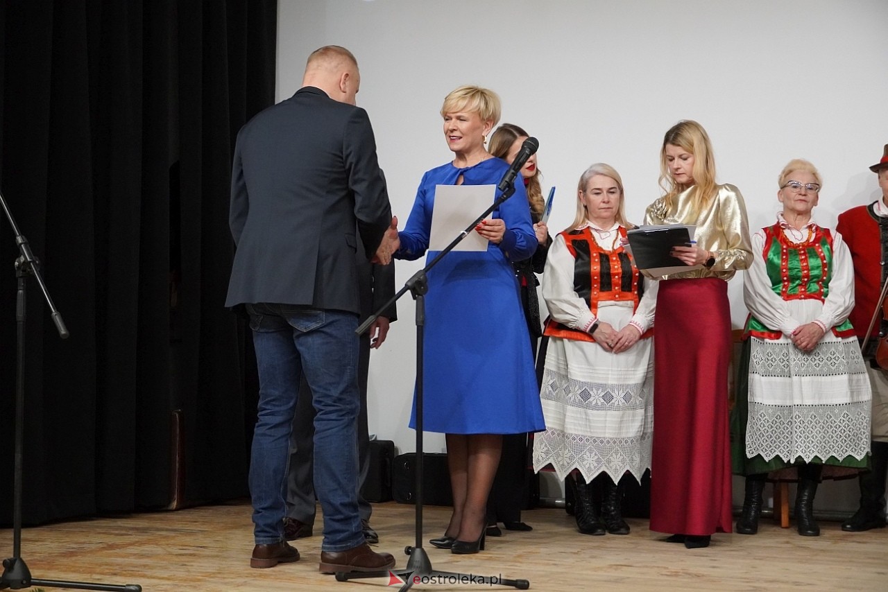 Spotkanie opłatkowe dla mieszkańców gminy Lelis [22.12.2024] - zdjęcie #20 - eOstroleka.pl