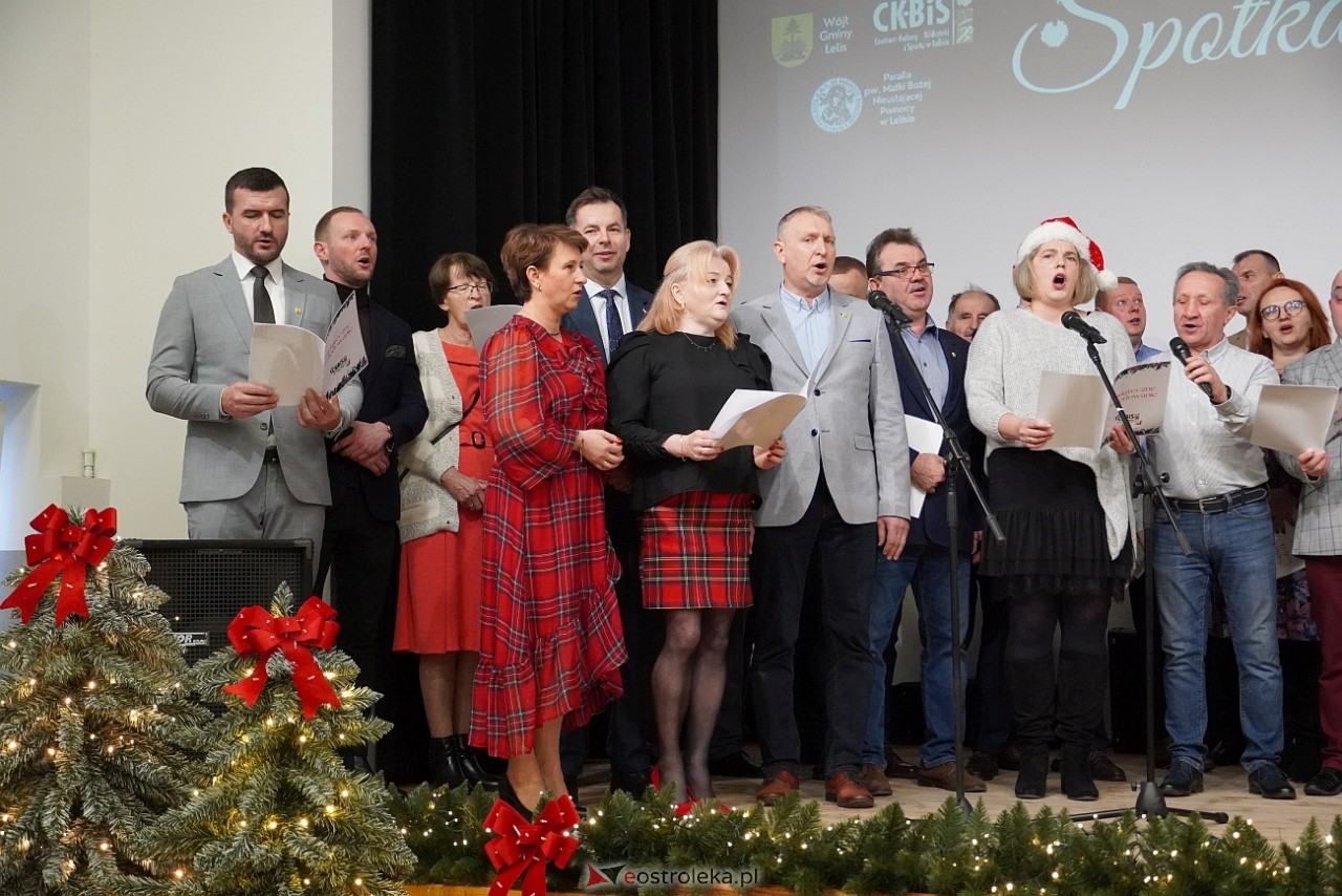 Spotkanie opłatkowe dla mieszkańców gminy Lelis [22.12.2024] - zdjęcie #8 - eOstroleka.pl