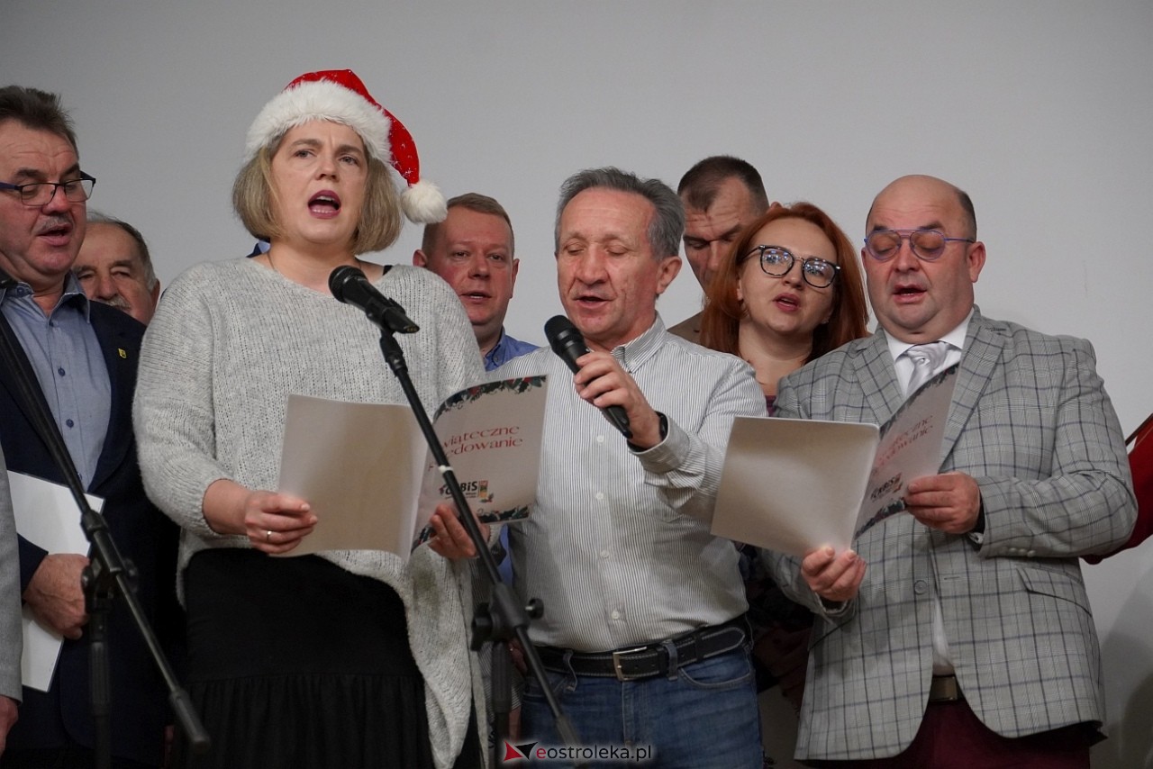Spotkanie opłatkowe dla mieszkańców gminy Lelis [22.12.2024] - zdjęcie #6 - eOstroleka.pl
