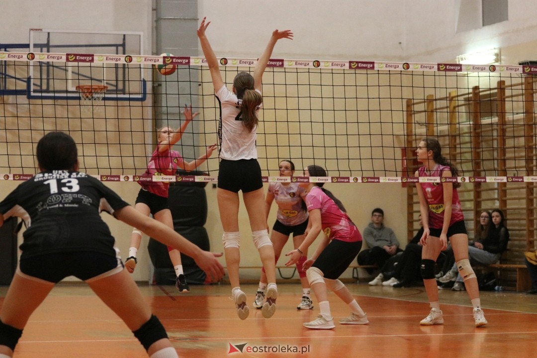 Nike Ostrołęka - Sparta Grodzisk Maz. [22.12.2024] - zdjęcie #28 - eOstroleka.pl