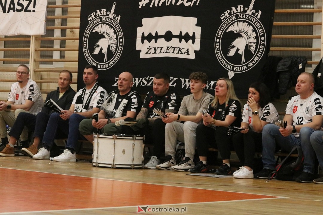 Nike Ostrołęka - Sparta Grodzisk Maz. [22.12.2024] - zdjęcie #1 - eOstroleka.pl