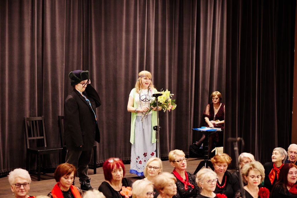 Wigilijen spotkanie słuchaczy OUTW [23.12.2024] - zdjęcie #4 - eOstroleka.pl