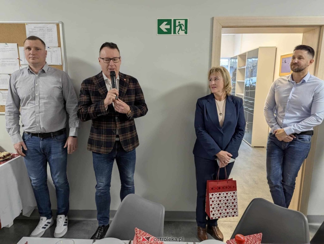 Wigilia w Centrum Integracji Społecznej [23.12.2024] - zdjęcie #15 - eOstroleka.pl