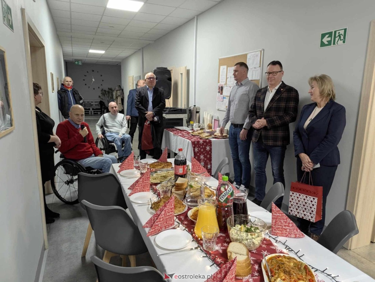 Wigilia w Centrum Integracji Społecznej [23.12.2024] - zdjęcie #3 - eOstroleka.pl