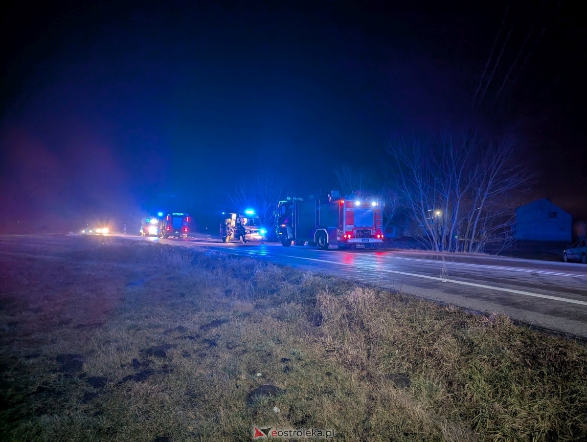 Wypadek w Czarnotrzewiu [23.12.2024] - zdjęcie #5 - eOstroleka.pl