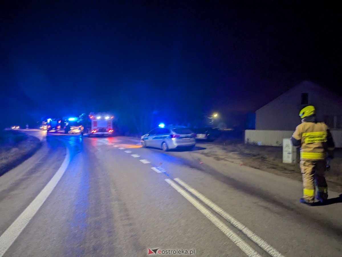 Wypadek w Czarnotrzewiu [23.12.2024] - zdjęcie #4 - eOstroleka.pl