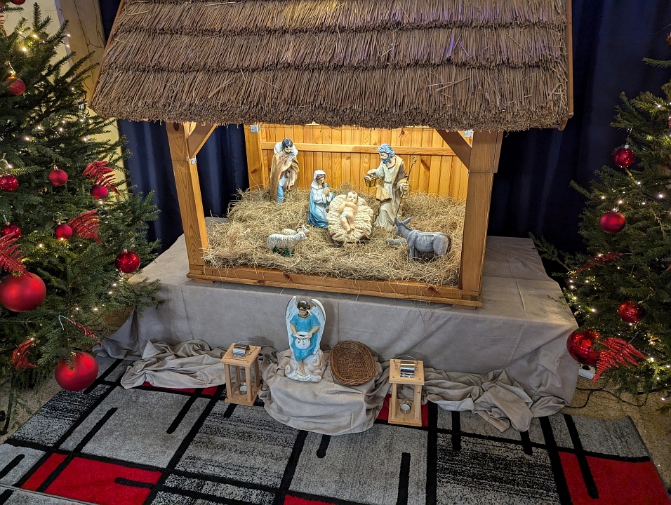 Bożonarodzeniowe szopki w kościołach w Ostrołęce i Rzekuniu [25.12.2024] - zdjęcie #30 - eOstroleka.pl
