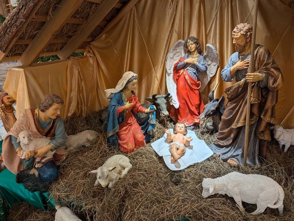 Bożonarodzeniowe szopki w kościołach w Ostrołęce i Rzekuniu [25.12.2024] - zdjęcie #4 - eOstroleka.pl