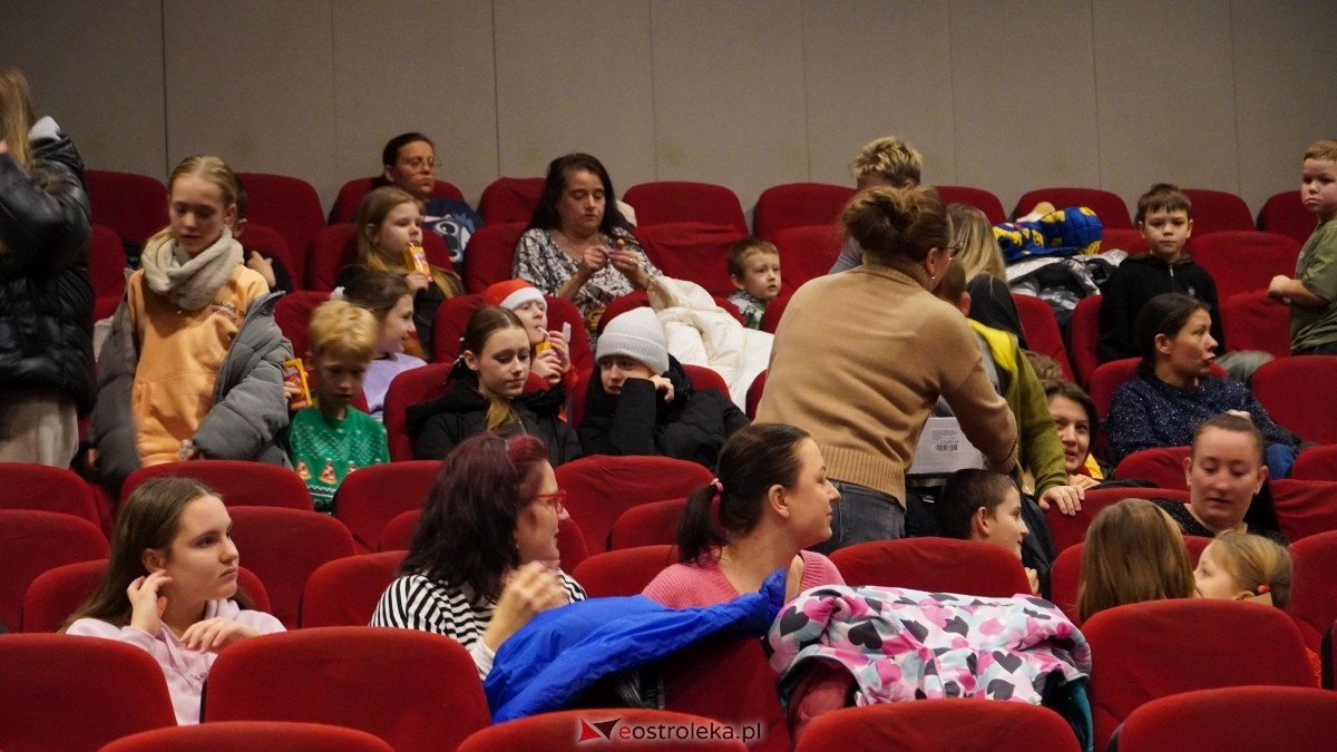 Mikołajkowe spotkanie w Kinie Jantar [28.12.2024] - zdjęcie #14 - eOstroleka.pl