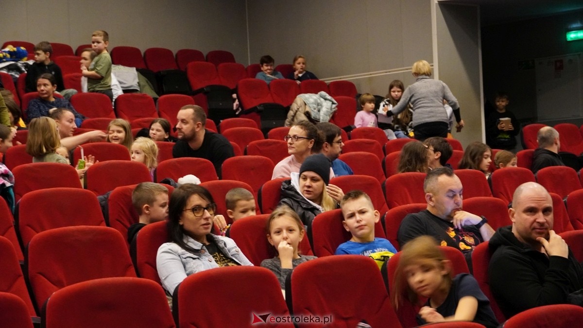 Mikołajkowe spotkanie w Kinie Jantar [28.12.2024] - zdjęcie #13 - eOstroleka.pl