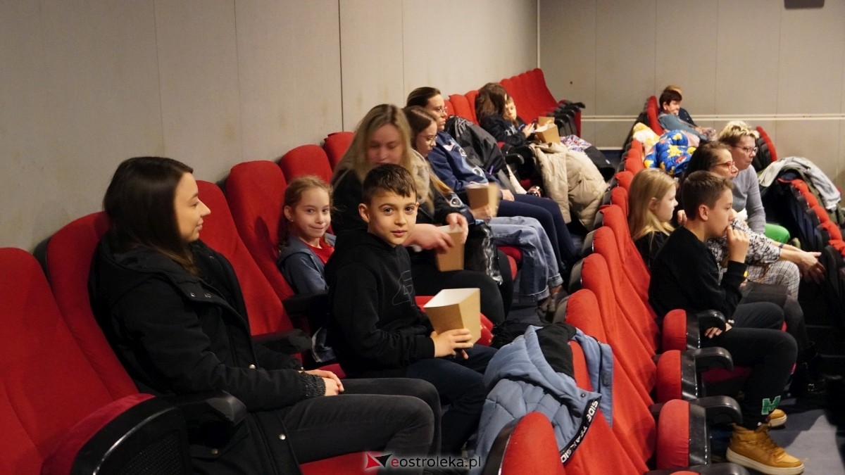 Mikołajkowe spotkanie w Kinie Jantar [28.12.2024] - zdjęcie #6 - eOstroleka.pl