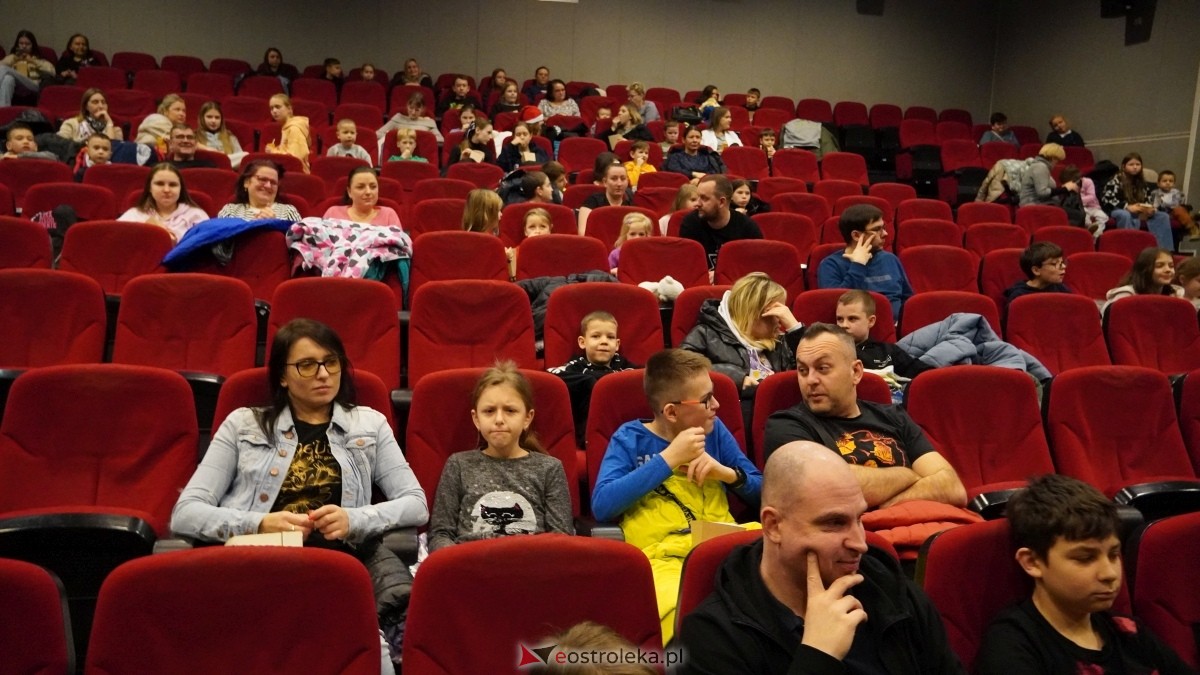 Mikołajkowe spotkanie w Kinie Jantar [28.12.2024] - zdjęcie #2 - eOstroleka.pl