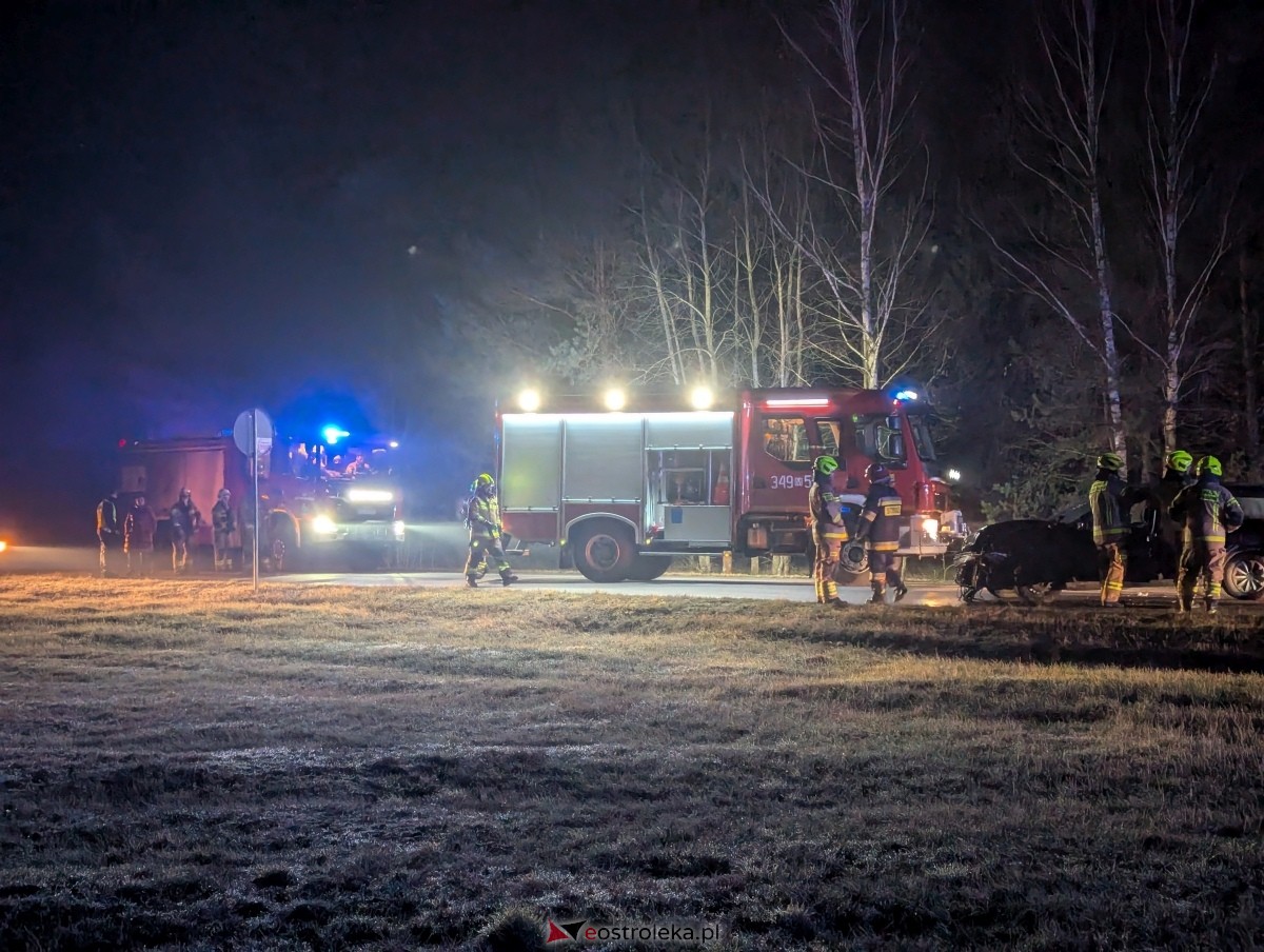 Wypadek w Łodziskach [29.12.2024] - zdjęcie #7 - eOstroleka.pl