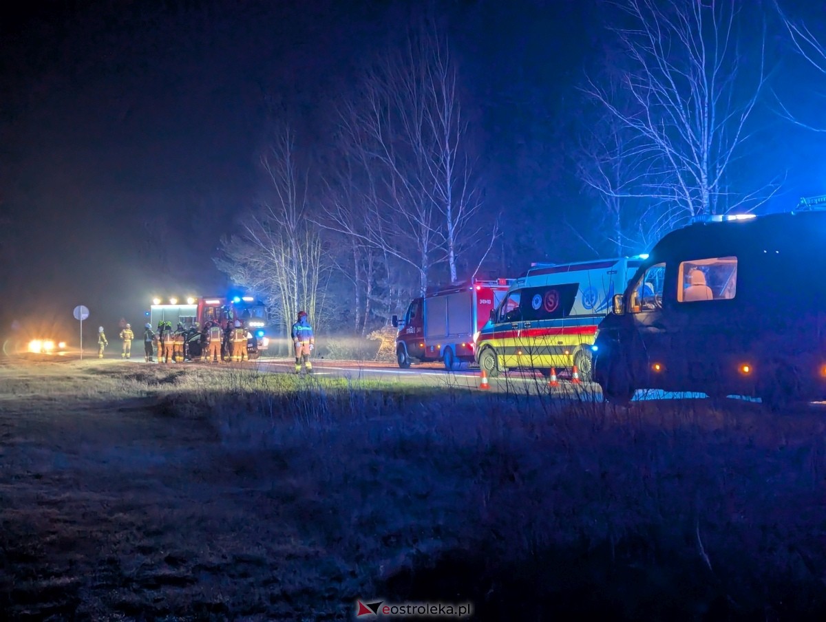 Wypadek w Łodziskach [29.12.2024] - zdjęcie #2 - eOstroleka.pl