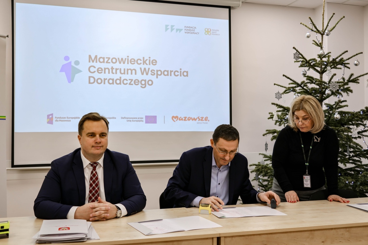 Podpisanie porozumienia w sprawie utworzenia Partnerstwa o nazwie Ostrołęcki Obszar Strategicznej Interwencji [30.12.2024] - zdjęcie #28 - eOstroleka.pl
