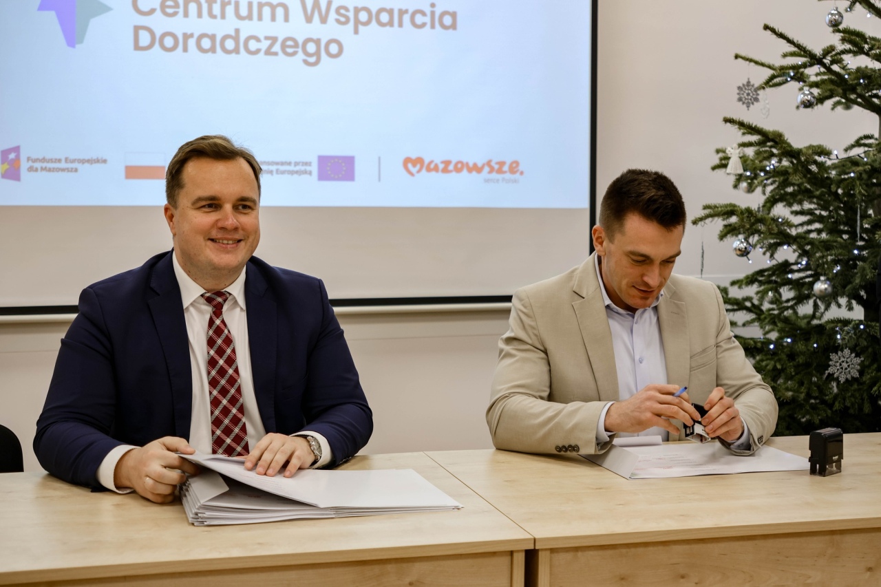Podpisanie porozumienia w sprawie utworzenia Partnerstwa o nazwie Ostrołęcki Obszar Strategicznej Interwencji [30.12.2024] - zdjęcie #26 - eOstroleka.pl