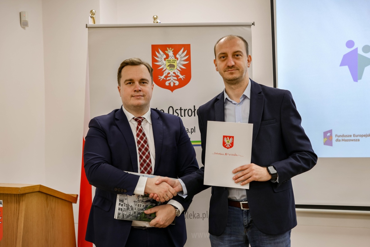 Podpisanie porozumienia w sprawie utworzenia Partnerstwa o nazwie Ostrołęcki Obszar Strategicznej Interwencji [30.12.2024] - zdjęcie #5 - eOstroleka.pl