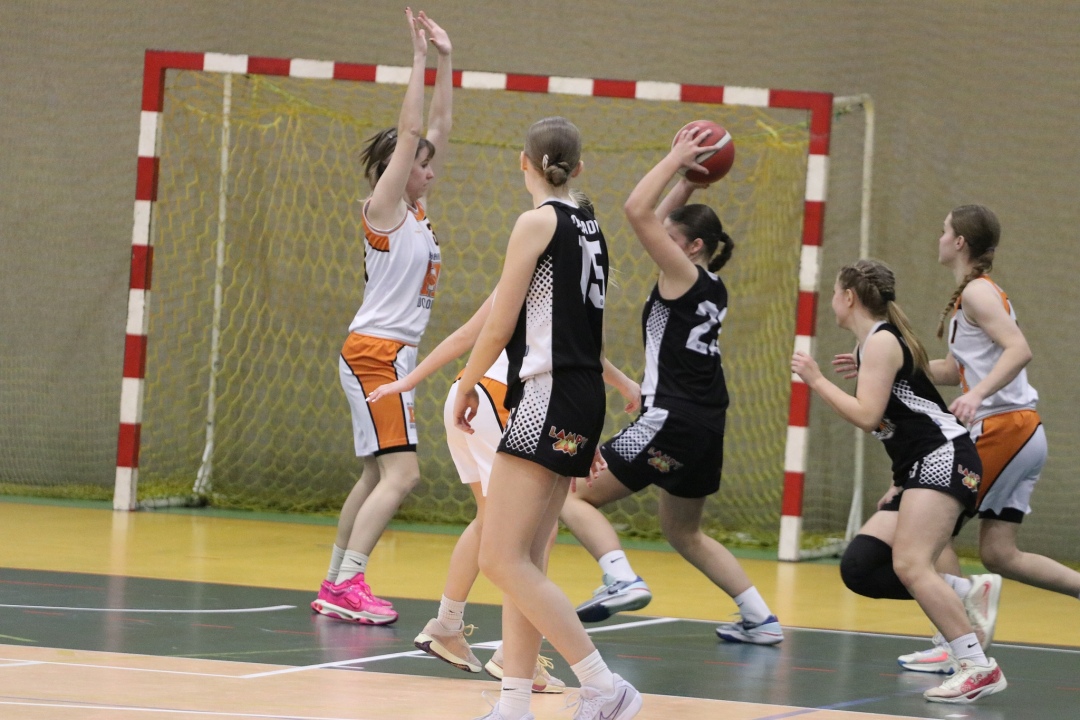 Turniej koszykówki o Puchar Prezydenta Ostrołęki [28.12.2024] - zdjęcie #34 - eOstroleka.pl