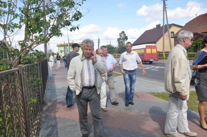 Ulica Słowackiego oficjalnie odebrana (ZDJĘCIA) - zdjęcie #21 - eOstroleka.pl
