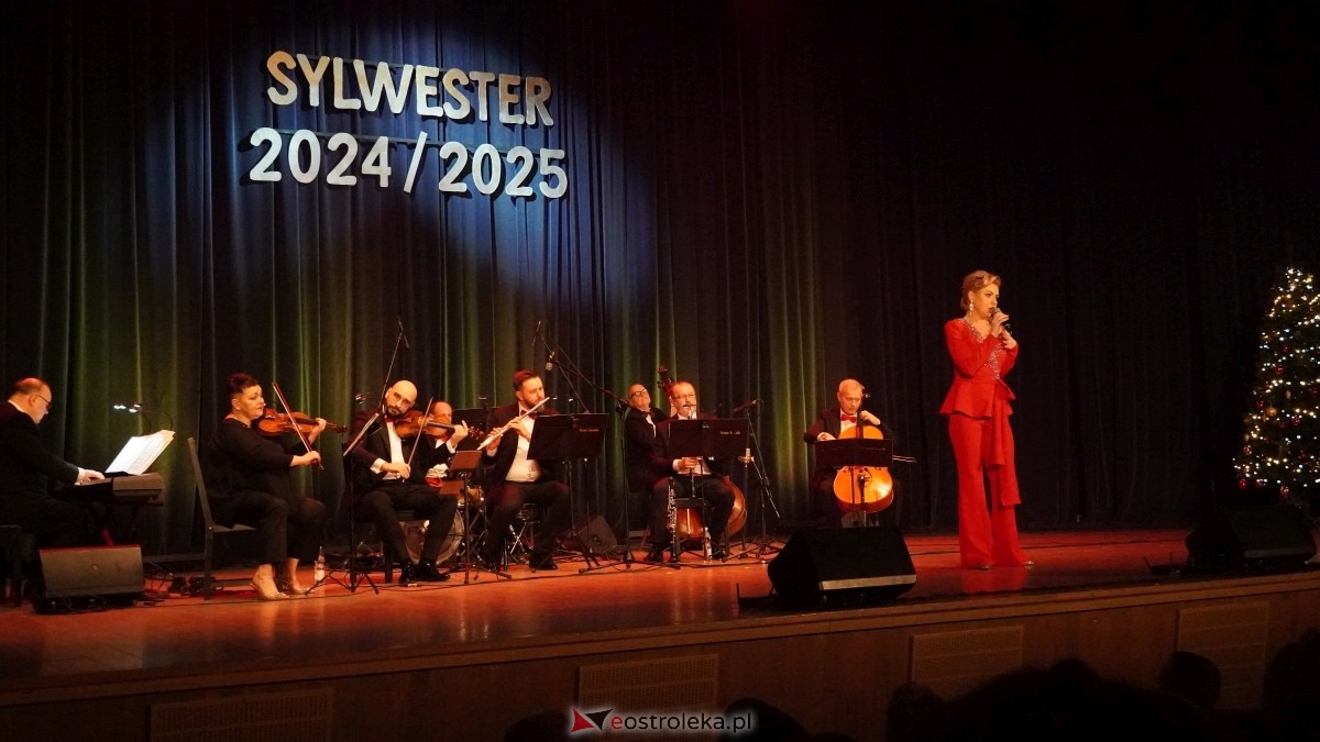 Sylwester 2024/25 w OCK [31.12.2024] - zdjęcie #8 - eOstroleka.pl