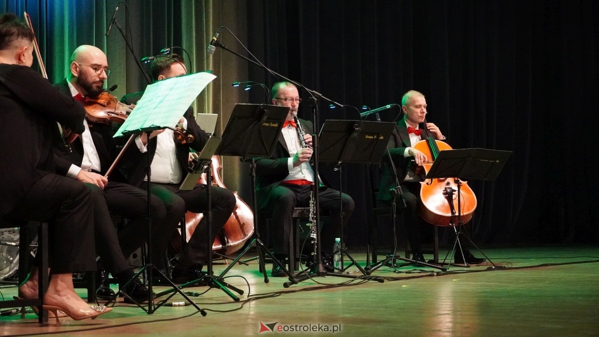 Sylwester 2024/25 w OCK [31.12.2024] - zdjęcie #3 - eOstroleka.pl