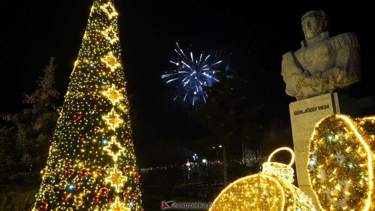 Sylwester 2024/25 w Ostrołęce [31.12.2024] - zdjęcie #85 - eOstroleka.pl
