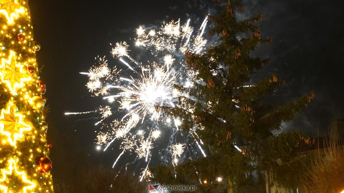 Sylwester 2024/25 w Ostrołęce [31.12.2024] - zdjęcie #74 - eOstroleka.pl