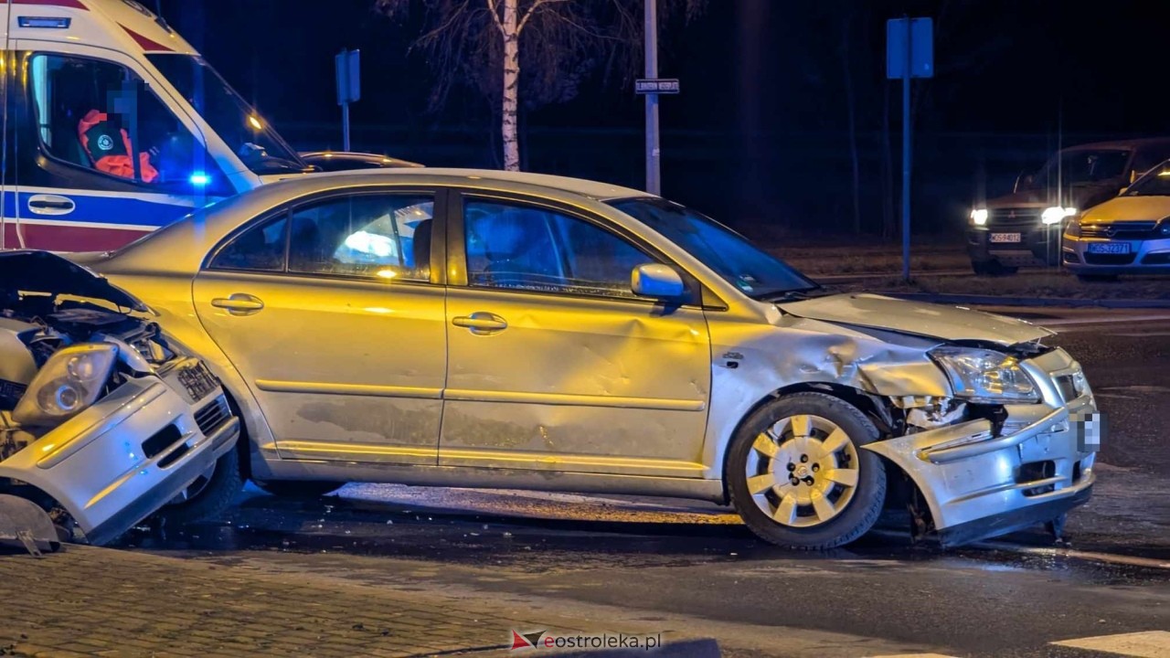 Wypadek w Ostrołęce [02.01.2025] - zdjęcie #19 - eOstroleka.pl