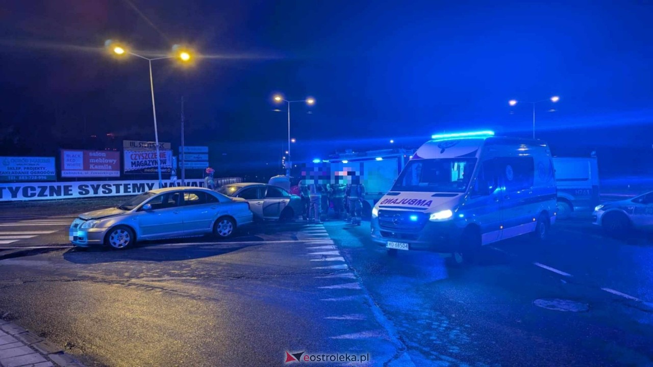 Wypadek w Ostrołęce [02.01.2025] - zdjęcie #7 - eOstroleka.pl