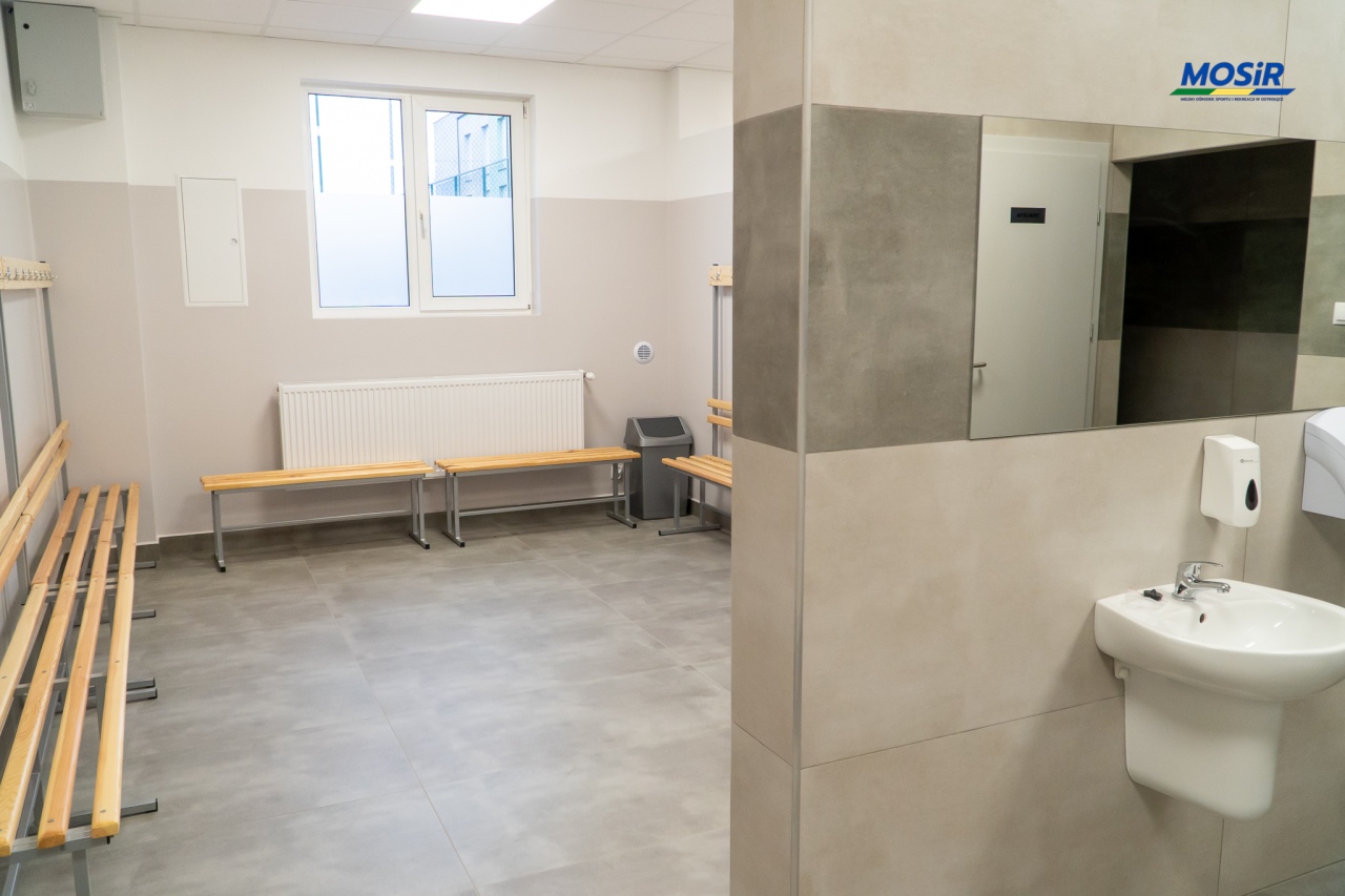 Szatnie przy ZSZ nr 1 po remoncie [02.01.2025] - zdjęcie #5 - eOstroleka.pl