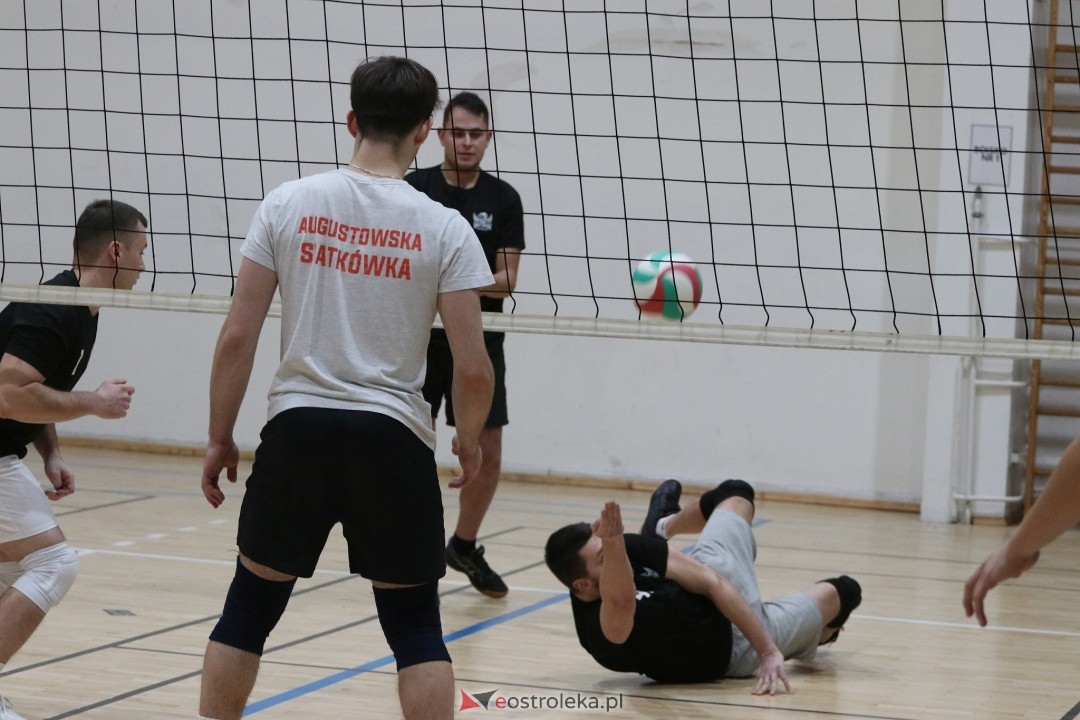 Charytatywny turniej siatkówki [03.01.2025] - zdjęcie #42 - eOstroleka.pl
