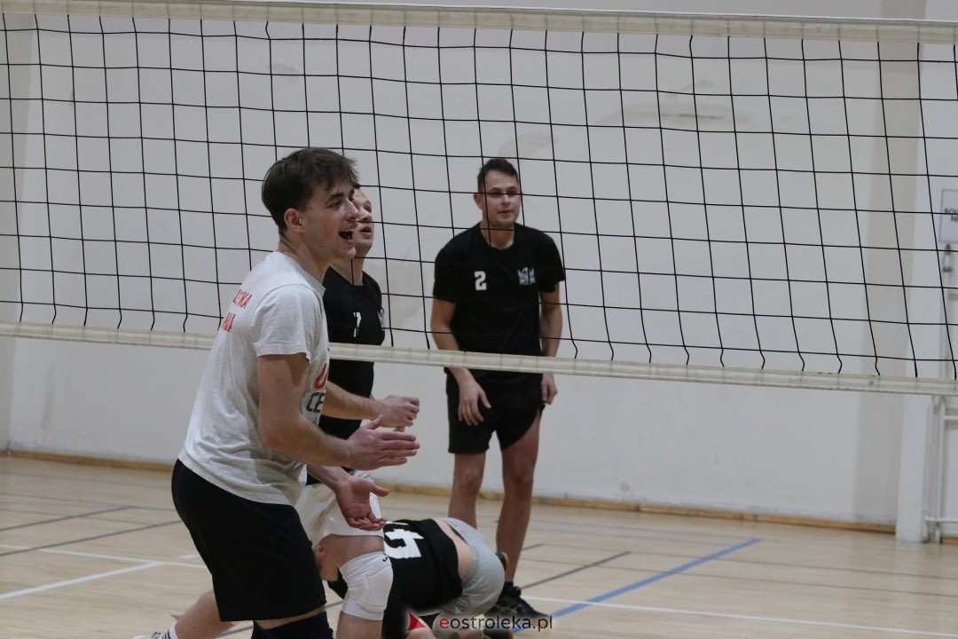 Charytatywny turniej siatkówki [03.01.2025] - zdjęcie #41 - eOstroleka.pl