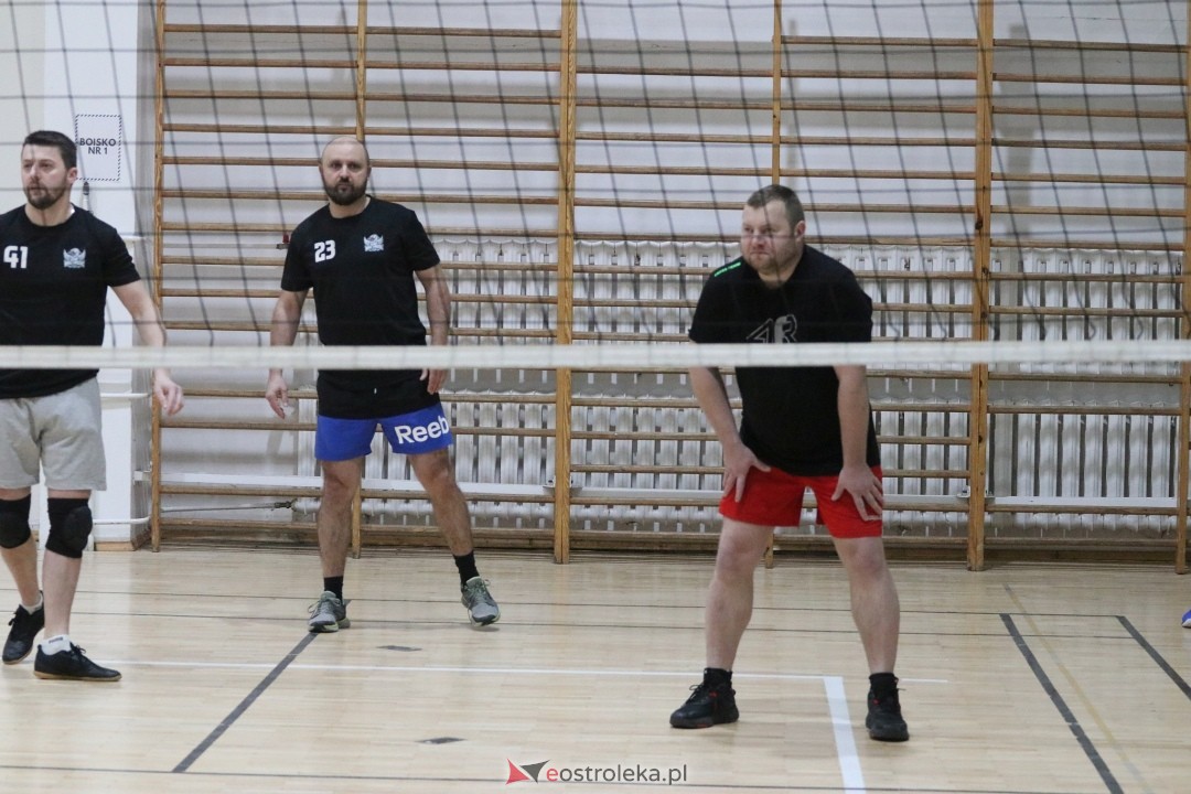 Charytatywny turniej siatkówki [03.01.2025] - zdjęcie #38 - eOstroleka.pl