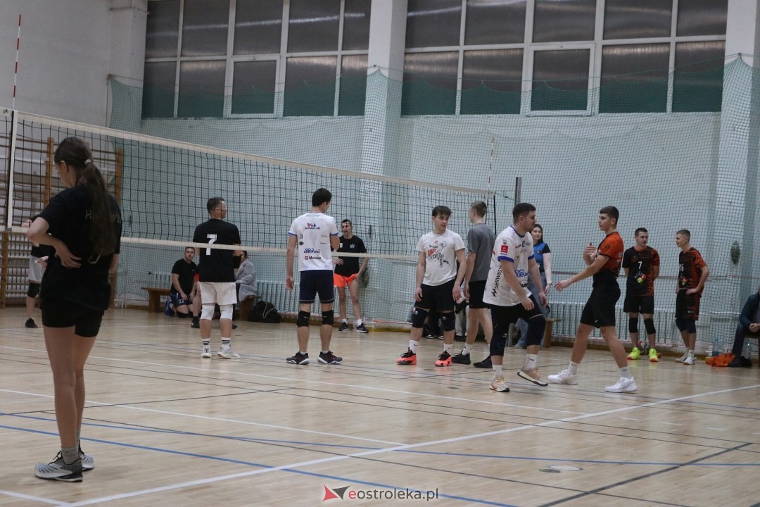Charytatywny turniej siatkówki [03.01.2025] - zdjęcie #36 - eOstroleka.pl