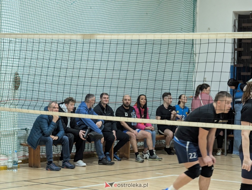 Charytatywny turniej siatkówki [03.01.2025] - zdjęcie #14 - eOstroleka.pl