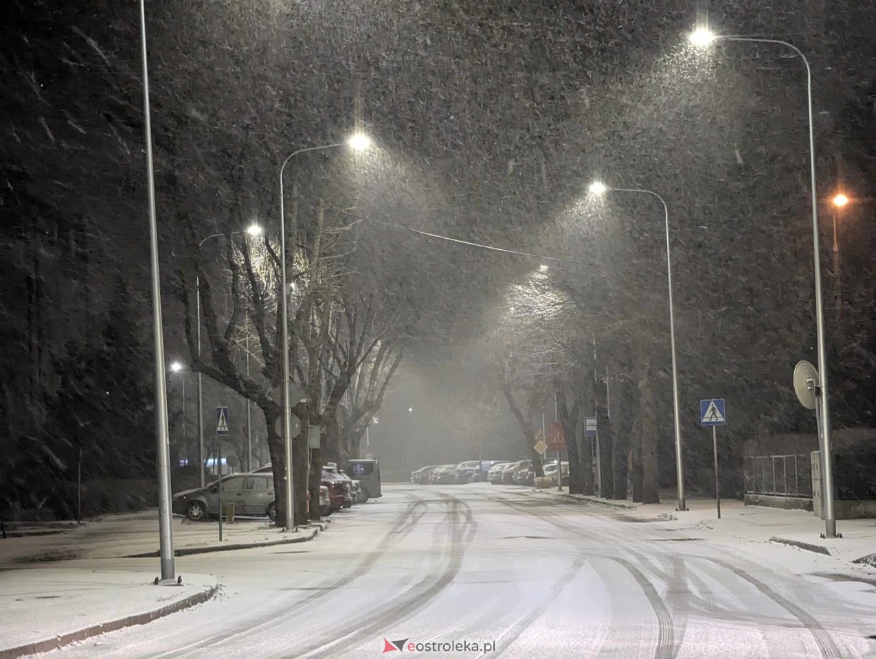 Ostrołęka pod śnieżną peleryną – chwilowy widok zimy [03.01.2025] - zdjęcie #14 - eOstroleka.pl