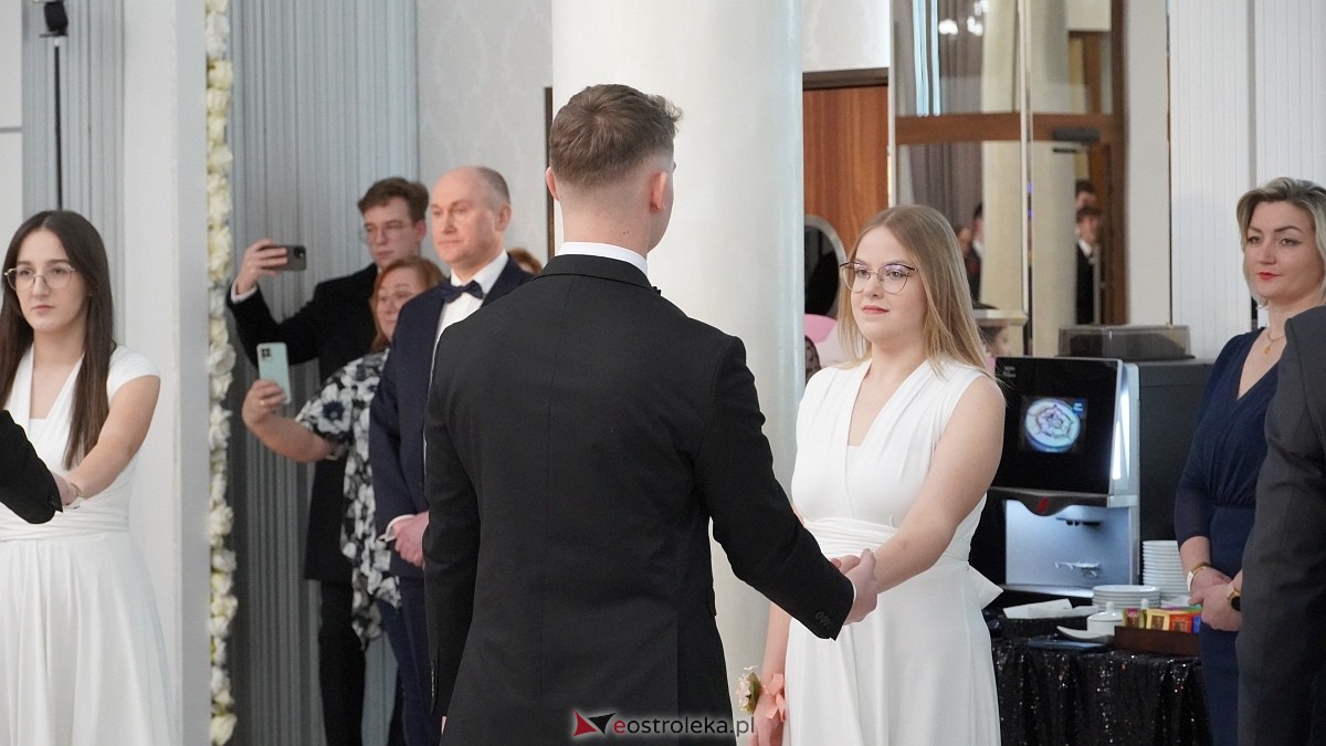 Studniówka ZSZ nr 1 [04.01.2025] - zdjęcie #81 - eOstroleka.pl